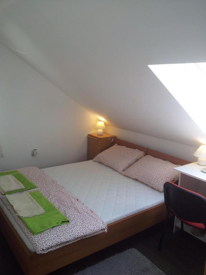 Sobe Sokcic Hotel Károlyváros Szoba fotó